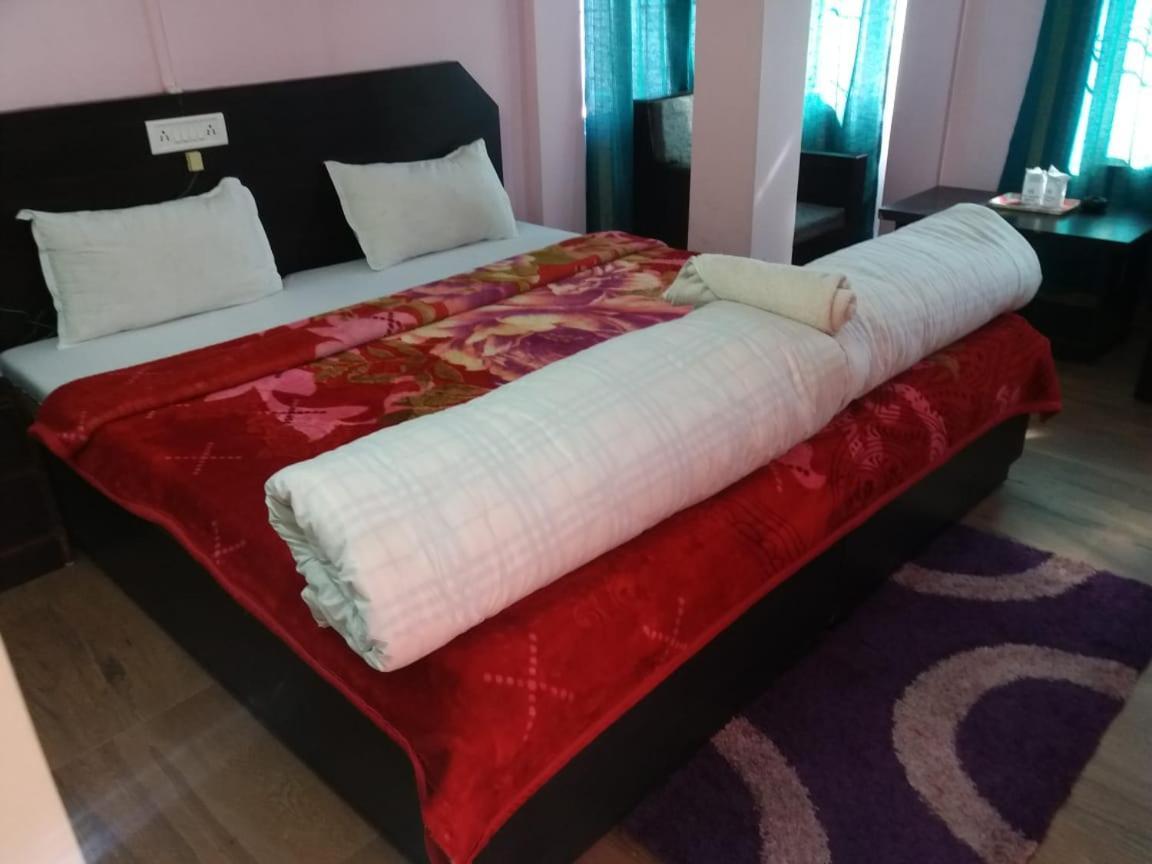 Vamoose Buddha Hotel Tawang Esterno foto