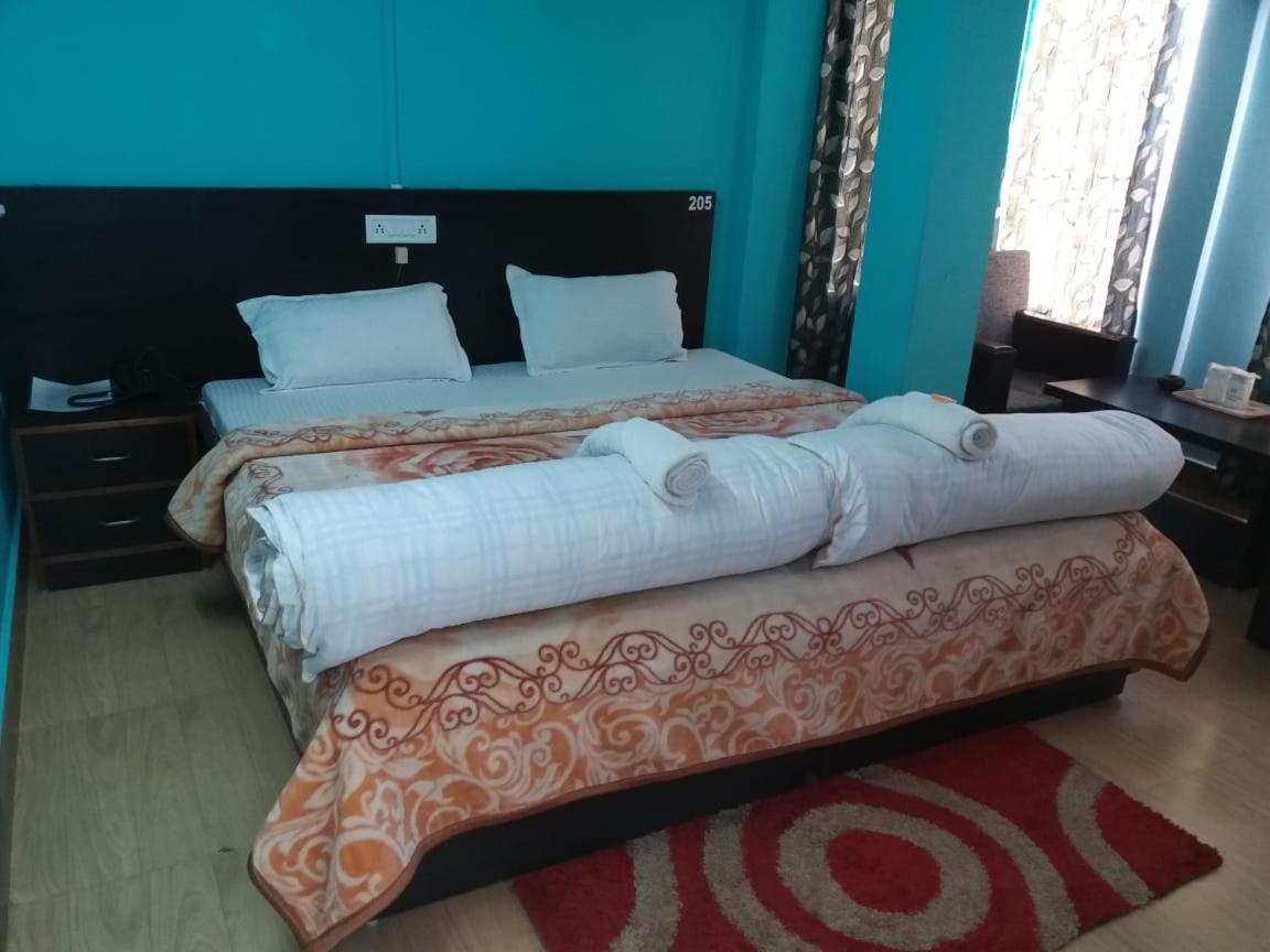 Vamoose Buddha Hotel Tawang Esterno foto